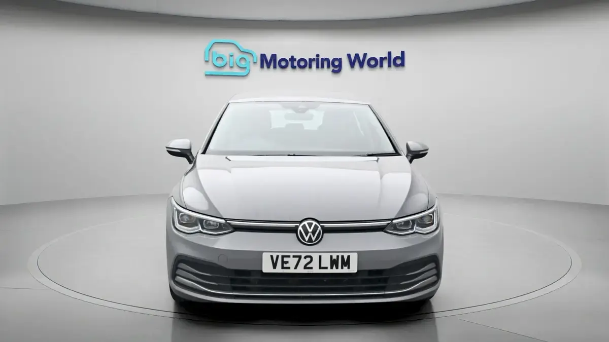 Used VW Golf VIII Style 201 HP (147 kW) 2023