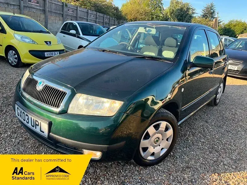 Used Skoda Fabia Comfort 75 HP (55 kW) 2003 Green Hatchback