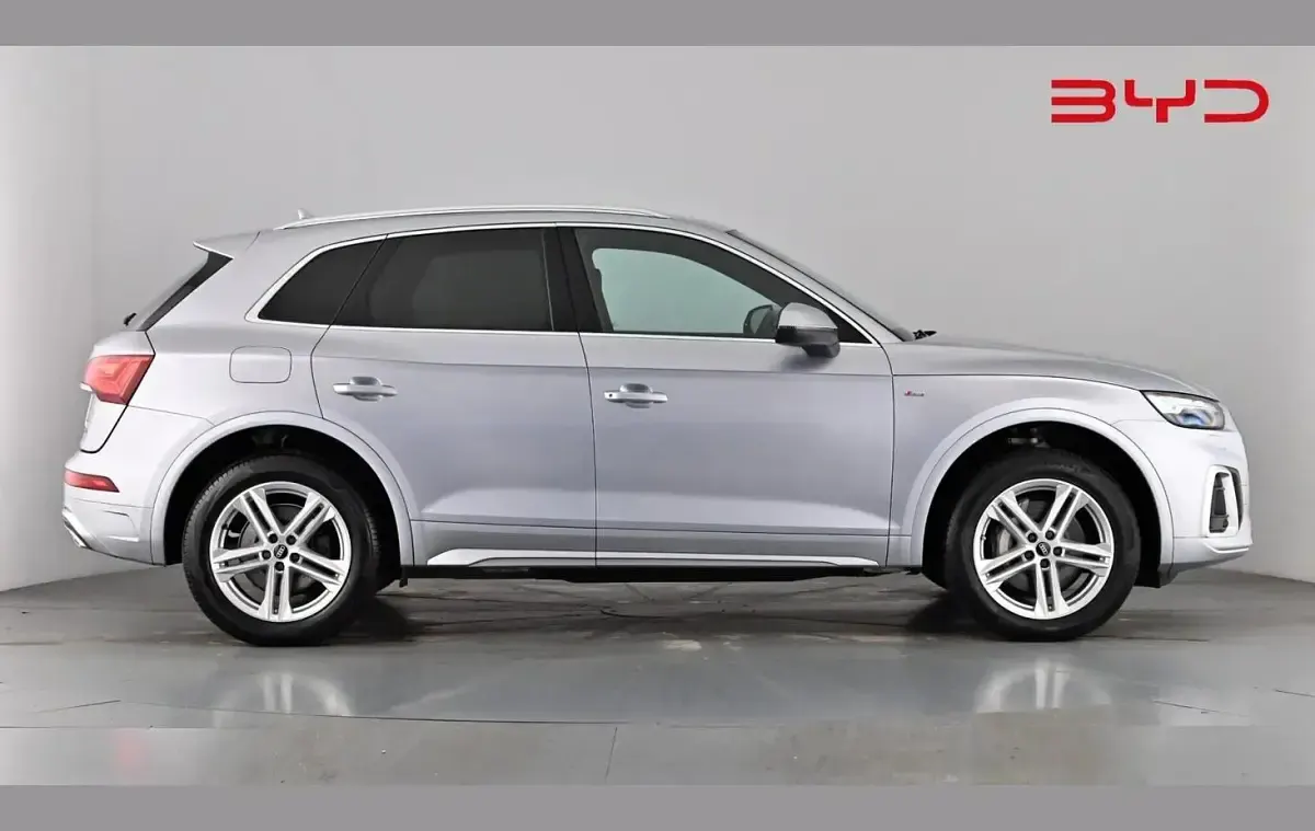 Used Audi Q5 S-Line 299 HP (219 kW) 2022 Floret silver SUV