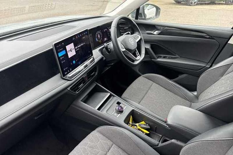 Image 2/4