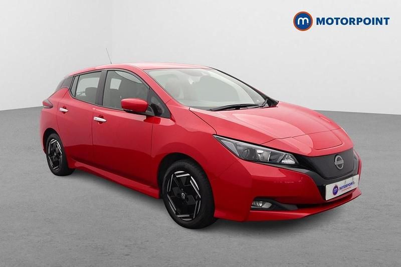 Used Nissan Leaf Acenta 110 kW (150 HP) 2022 Red Hatchback