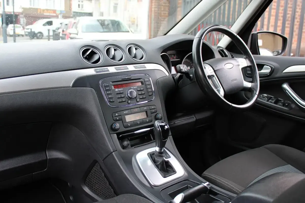 Used Ford Galaxy Zetec 140 HP (102 kW) 2013 Black MPV