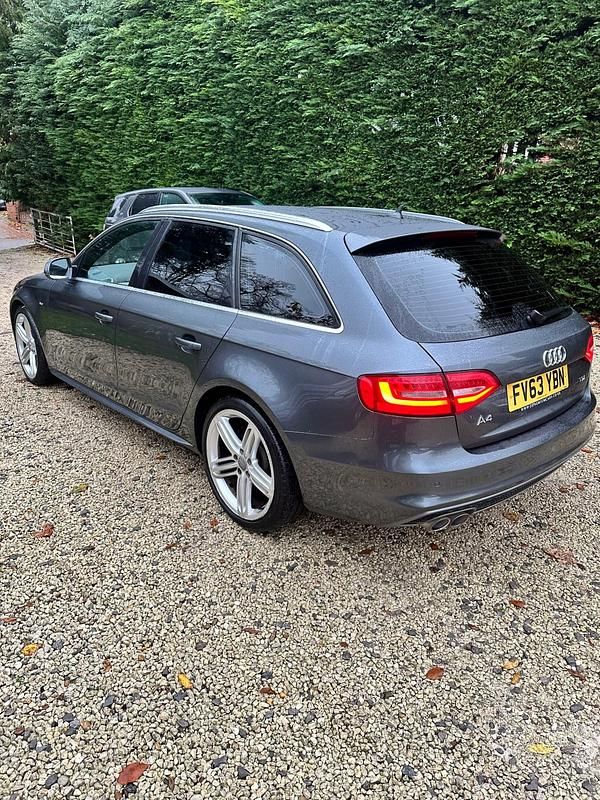Used Audi A4 S-Line 150 HP (110 kW) 2013 Grey Estate