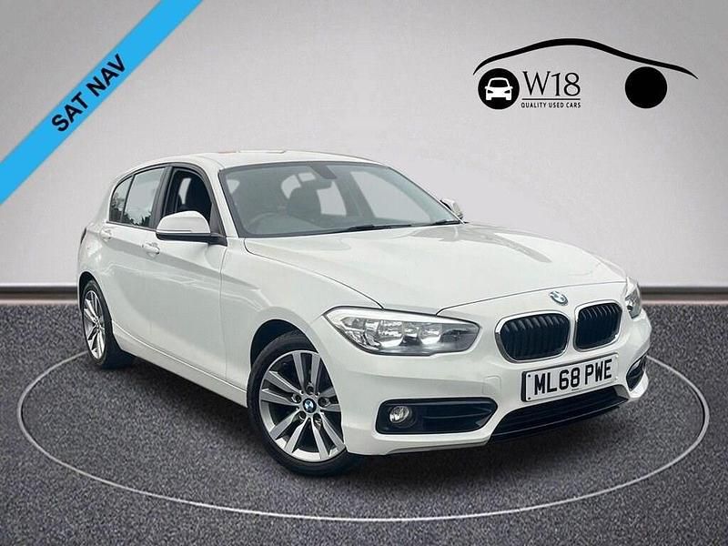 Used BMW 118 Sport Line 136 HP (100 kW) 2018 White Hatchback