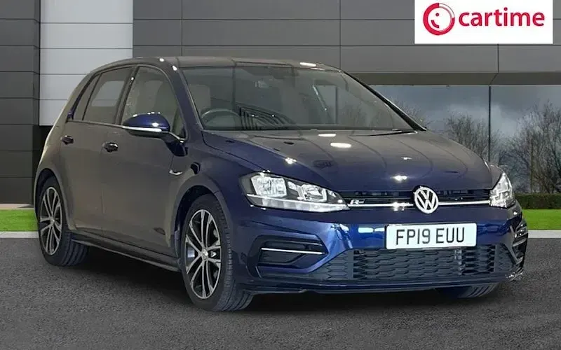 Used VW Golf VII R-line 150 HP (110 kW) 2019 Hatchback