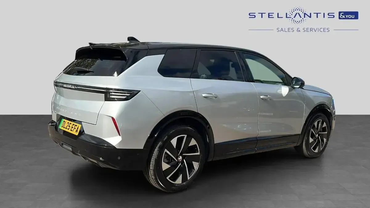 Used Vauxhall Grandland 154 kW (210 HP) 2025 Grey SUV