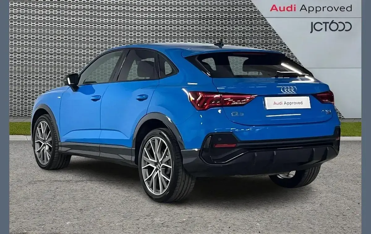 Used Audi Q3 Advanced 226 HP (166 kW) 2020 Blue SUV