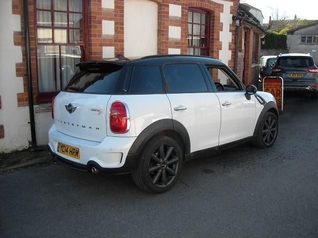 Used Mini Cooper S 2014 White Hatchback