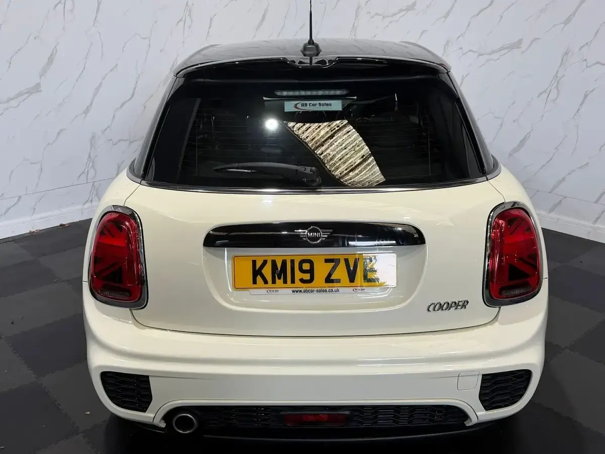 Used Mini Cooper Hatch 2019 White Hatchback
