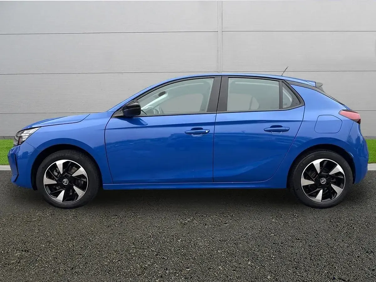 Używany Vauxhall Corsa-e Design Edition 100 kW (136 KM) 2024 Niebieski Hatchback
