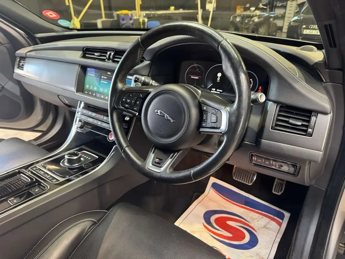 Used Jaguar XF S 300 HP (220 kW) 2017 Silver Sedan