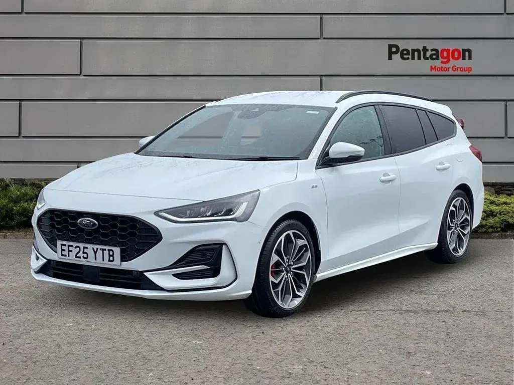 Używany Ford Focus ST-Line X 153 KM (112 kW) 2025 Biały Kombi