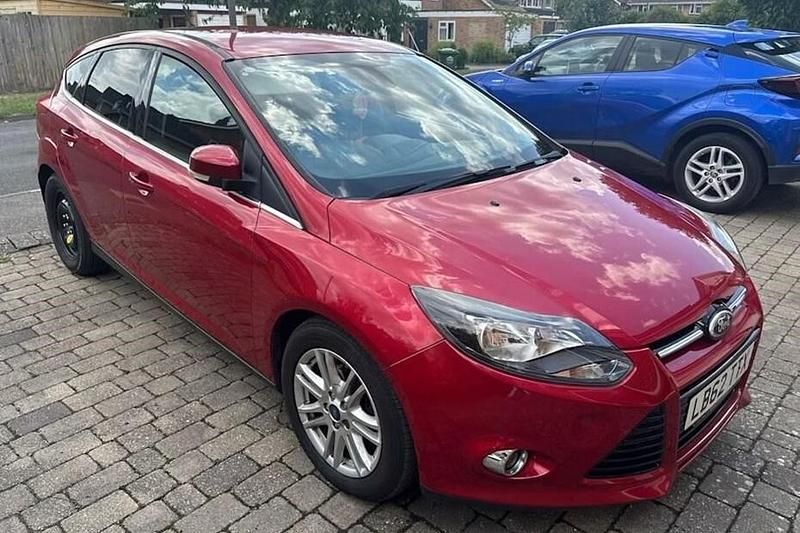 Red Used 2013 Ford Focus Titanium Hatchback | £3,995 (Fair price) - Image 1/1