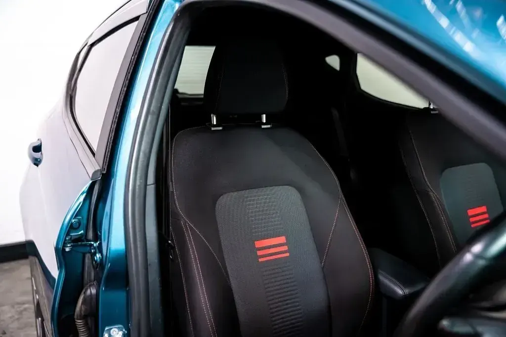 Używany Ford Fiesta ST-Line 125 KM (91 kW) 2023 Niebieski Hatchback