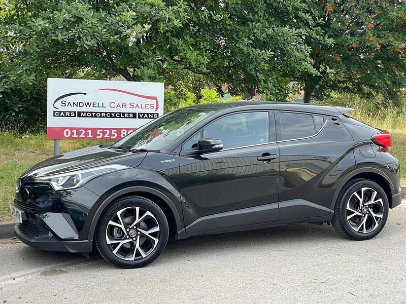 Black Used 2019 Toyota C-HR Design SUV | £15,275 (Good price) - Image 1/4