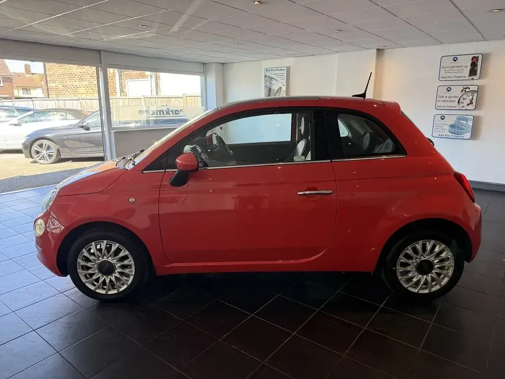 Used Fiat 500 Lounge 69 HP (50 kW) 2018 Pink Hatchback