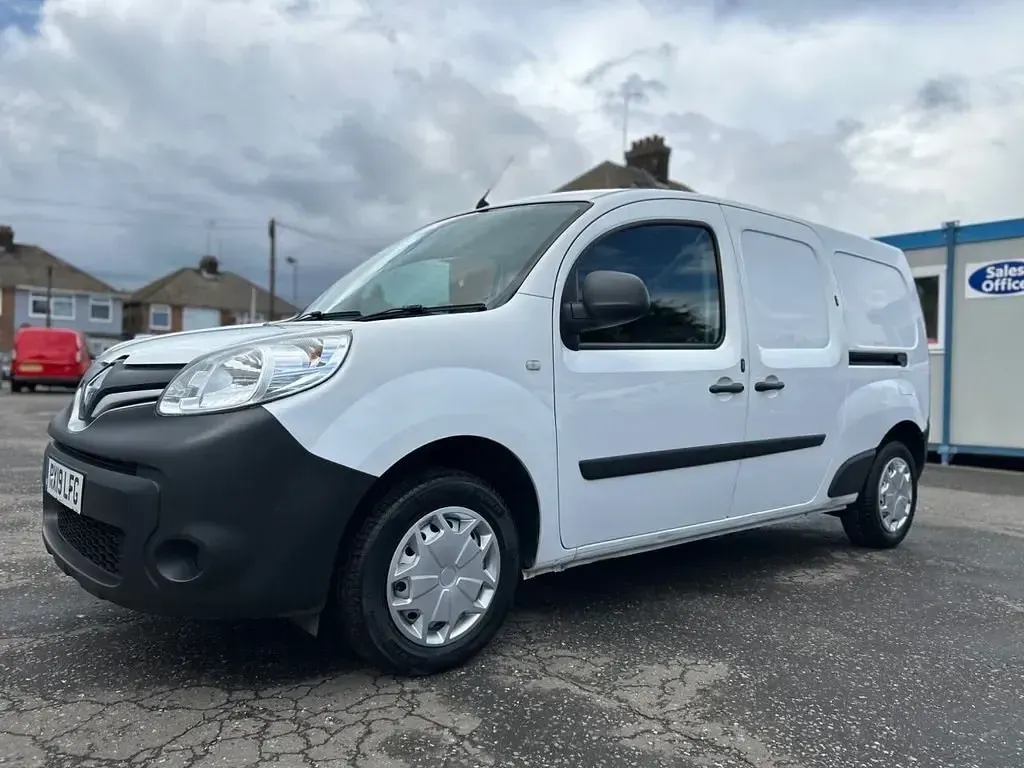 Usado Renault Kangoo Business 2019 Branco Monovolume