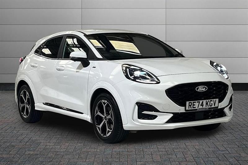 Frozen white Used 2024 Ford Puma Gen-E ST-Line Hatchback | £19,999 (Fair price) - Image 1/2