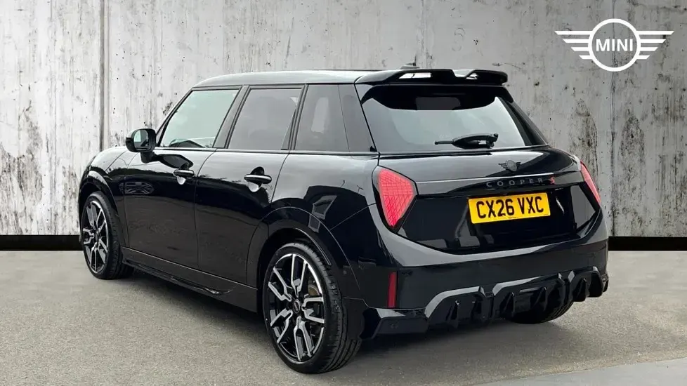 Used Mini Cooper S Hatch 201 HP (147 kW) 2026 Black Hatchback