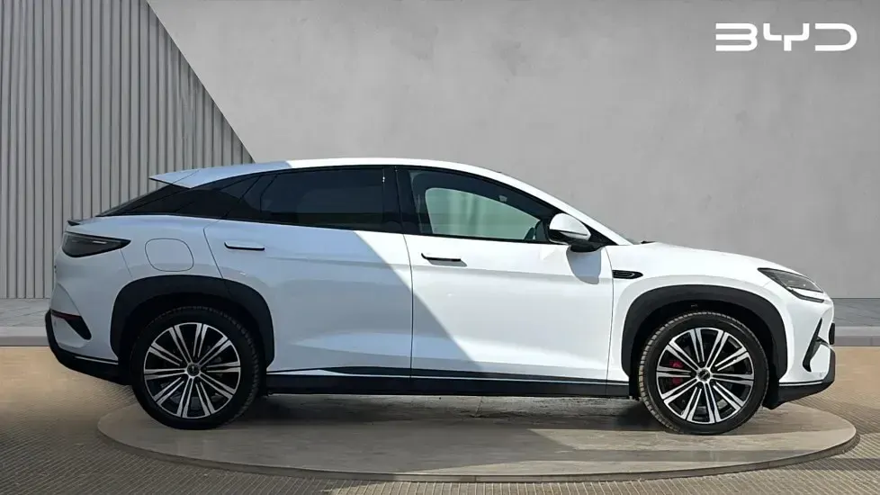 Used BYD Sealion 7 Design 389 kW (530 HP) 2025 Metallic  polar white SUV