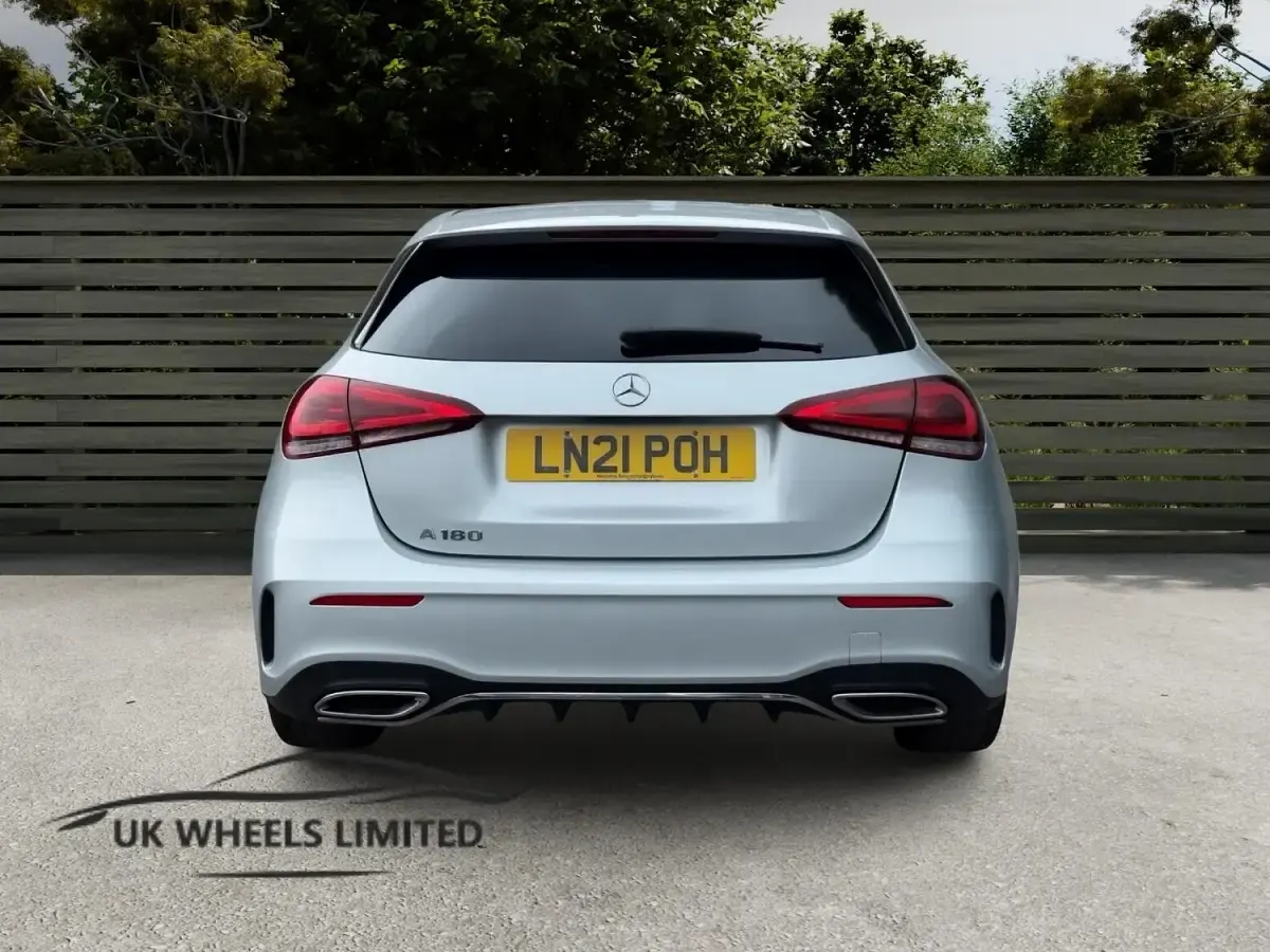 Used Mercedes A180 AMG line 136 HP (100 kW) 2021 Silver Hatchback