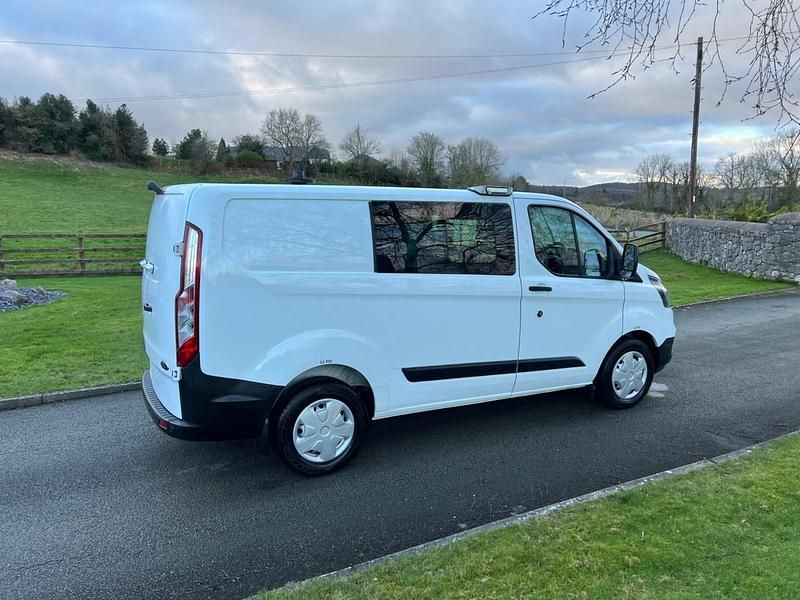 Used Ford Transit Custom 105 HP (77 kW) 2019 White Van