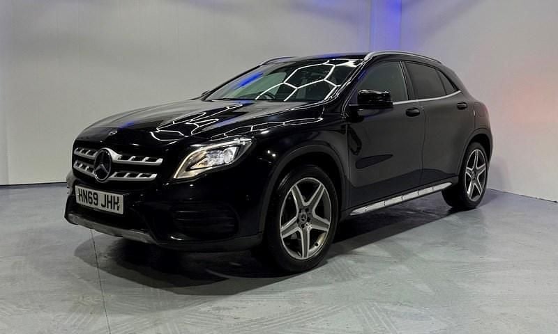 Used Mercedes GLA180 AMG line 122 HP (89 kW) 2019 Black SUV