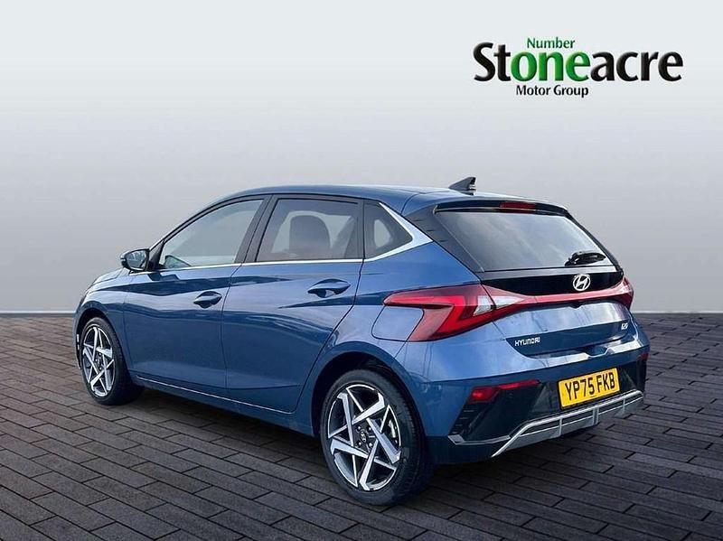 New Hyundai i20 Premium 100 HP (73 kW) 2025 Blue Hatchback