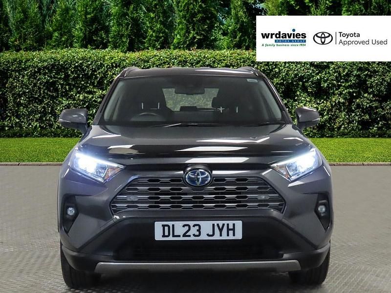 Grey Used 2023 Toyota RAV4 Hybrid Design SUV | £29,995 (Good price) - Image 1/4