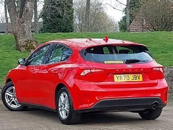 Used Ford Focus Zetec 100 HP (73 kW) 2020 Red Hatchback