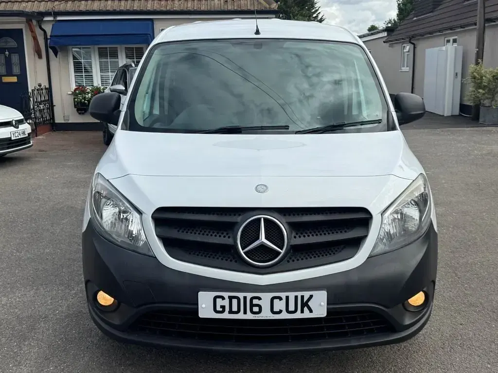 Used Mercedes Citan 109 90 HP (66 kW) 2016 White MPV