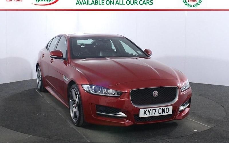 Usado Jaguar XE R-Sport 179 HP (131 kW) 2019 Sedan