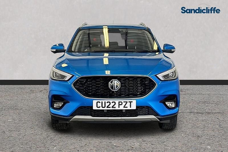 Used MG ZS Exclusive 106 HP (77 kW) 2022 Metallic  battersea blue SUV