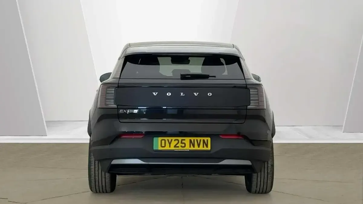 New Volvo EX30 CC Performance 310 kW (422 HP) 2025 Black SUV