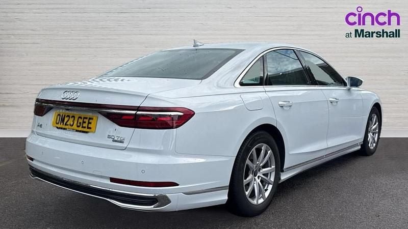 Used Audi A8L Sport 286 HP (210 kW) 2023 White Sedan