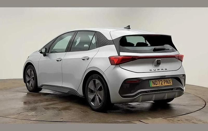 Usado Cupra Born 150 kW (204 CV) 2022 Plateado Utilitario