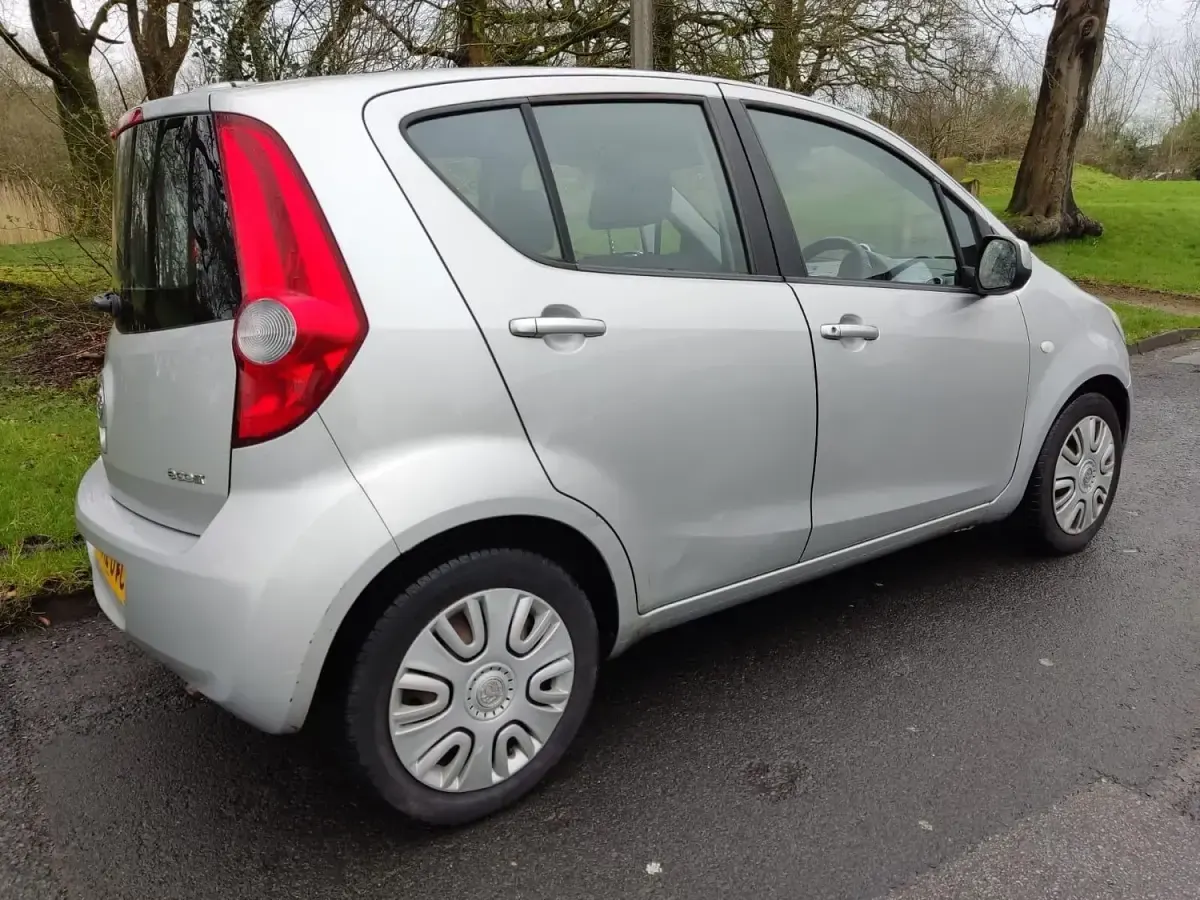 Used Vauxhall Agila S 68 HP (50 kW) 2012 Silver MPV