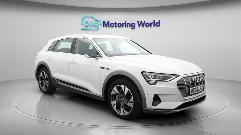 Used Audi e-tron 300 kW (408 HP) 2020 SUV