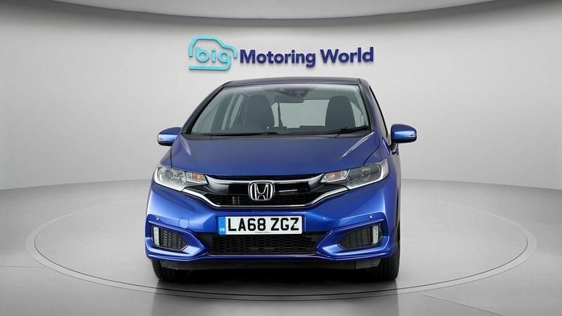 Used Honda Jazz SE 102 HP (75 kW) 2019 Blue Hatchback