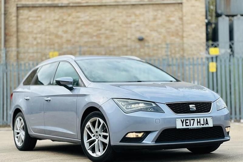 Used Seat Leon ST SE Dynamic 110 HP (80 kW) 2017 Estate