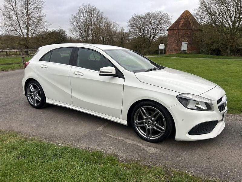 Used Mercedes A160 Executive 2017 White Hatchback