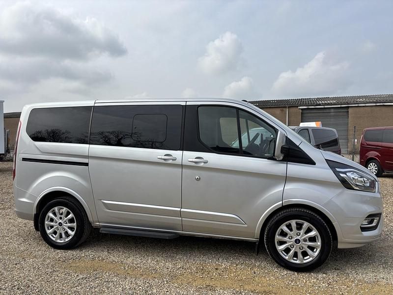 Used Ford Tourneo Custom Titanium 2019 Silver Van