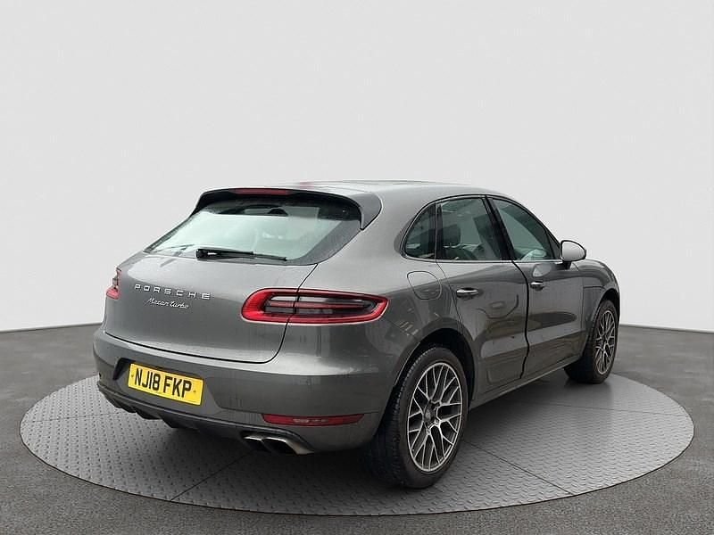 Used Porsche Macan Turbo 400 HP (294 kW) 2018 Grey SUV