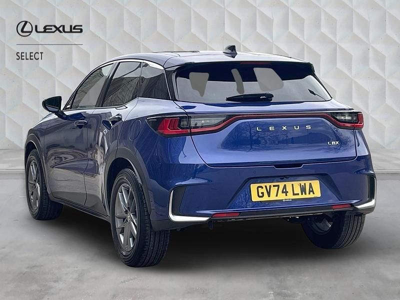 Używany Lexus LBX 2024 Niebieski SUV