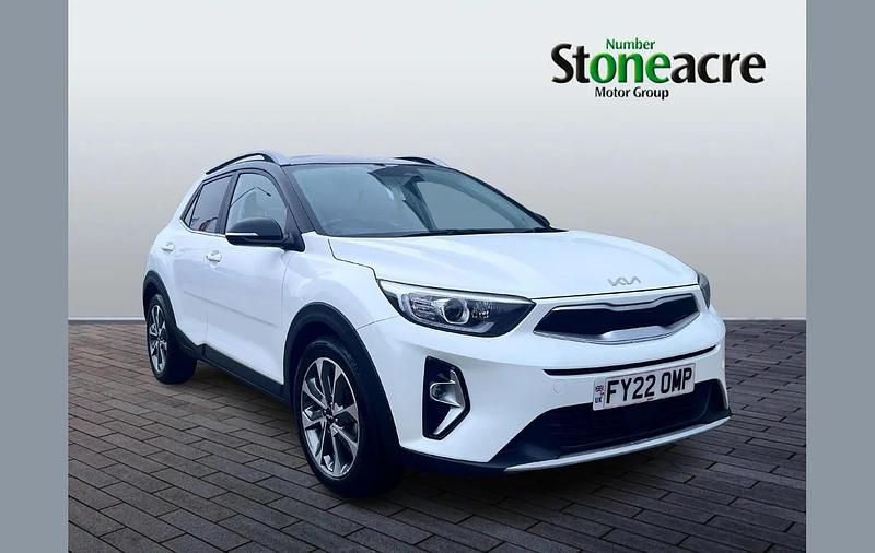 Used Kia Stonic 117 HP (86 kW) 2022 White SUV