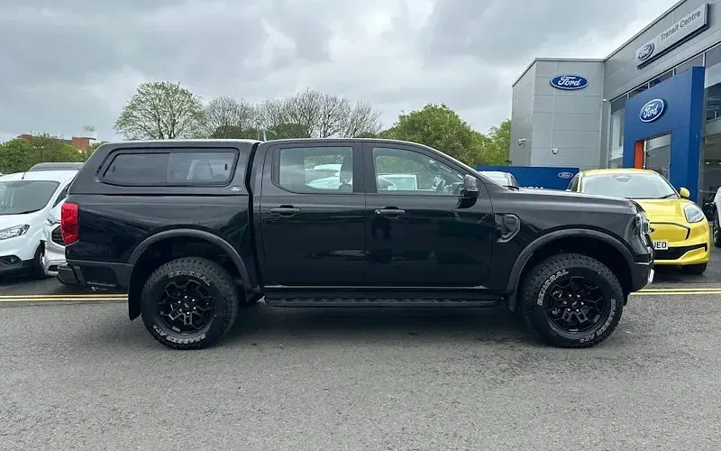 Gebraucht Ford Ranger Tremor 205 PS (150 kW) 2025 Schwarz Pickup