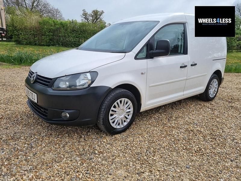 Begagnad VW Caddy 102 HK (75 kW) 2015 Vit Minibuss