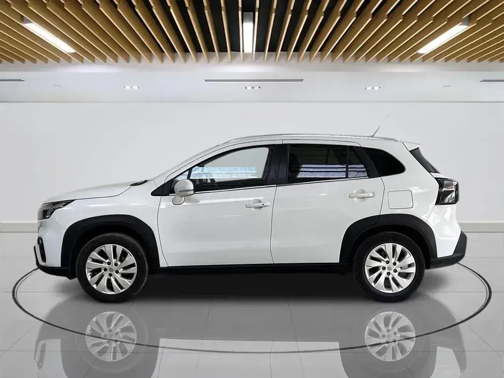 Used Suzuki SX4 S-Cross 129 HP (94 kW) 2023 White SUV