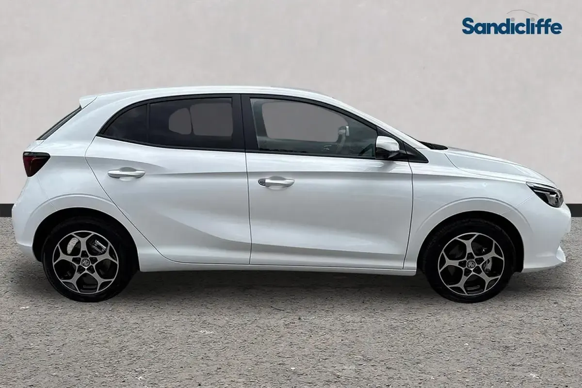 Used MG MG3 Trophy 194 HP (142 kW) 2024 Solid  arctic white Hatchback
