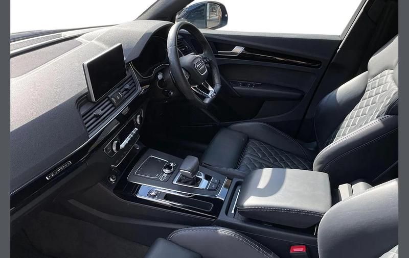 Used Audi Q5 Black Edition 187 HP (137 kW) 2019 Blue SUV